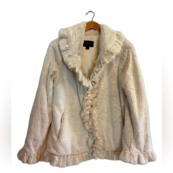 Damselle New York Super Soft Cream Faux Fur Ruffled Jacket Size Small - Picture 1 of 6